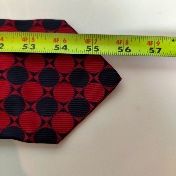 Saks Fifth Ave Men's Tie - Picture 7 of 9